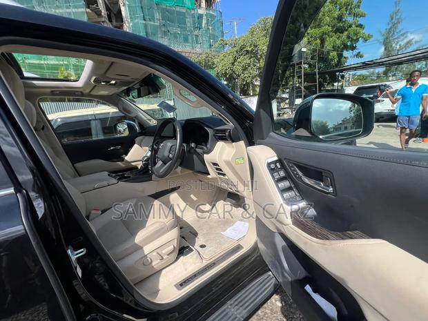 Toyota Land Cruiser 2023 Black