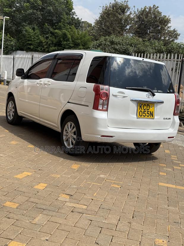 Toyota Raum 2008 White