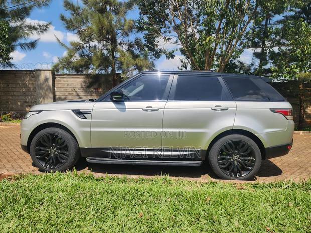 Land Rover Range Rover Sport 2016 Gold