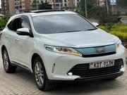 Toyota Harrier 2.0 2018 Pearl for sale