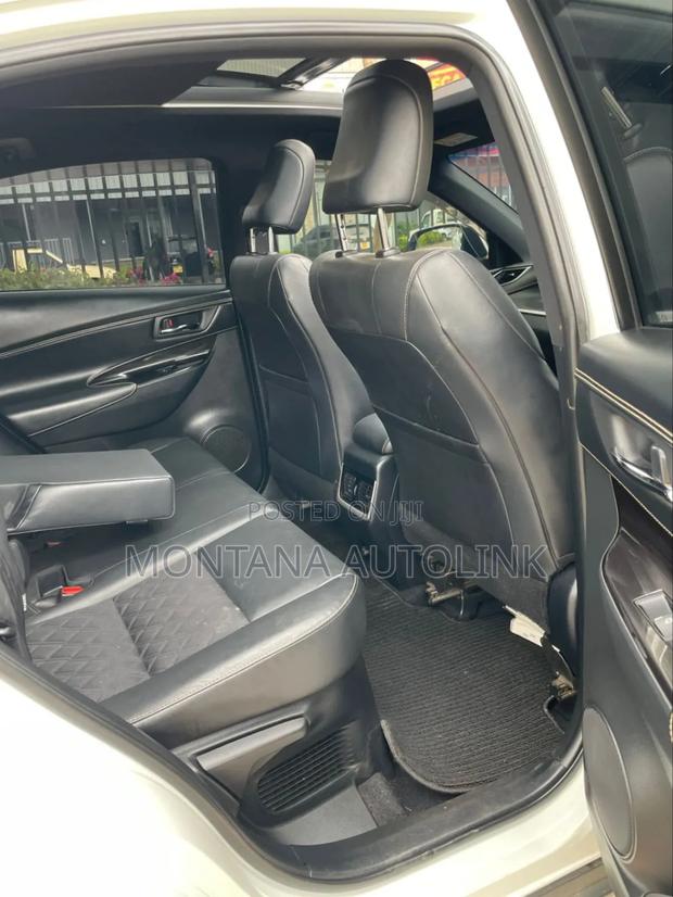 Toyota Harrier 2.0 2018 Pearl
