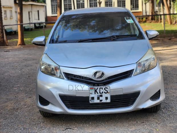 Toyota Vitz 2013
