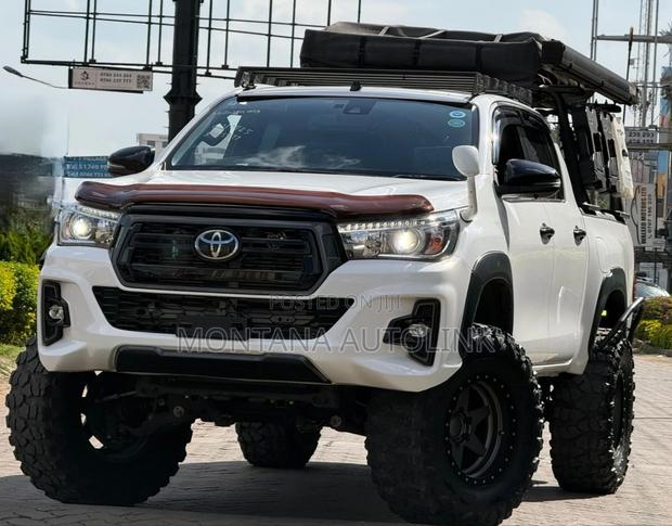 Toyota Hilux 2.4 Diesel 2020 White
