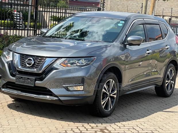 Nissan X-Trail 2.0 Petrol AWD 2019 Gray
