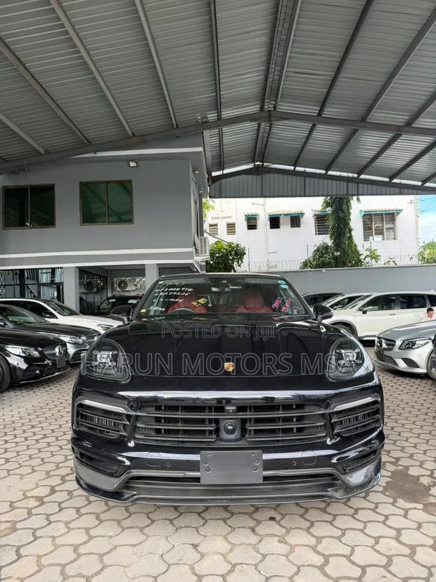 Porsche Cayenne 2020 Black