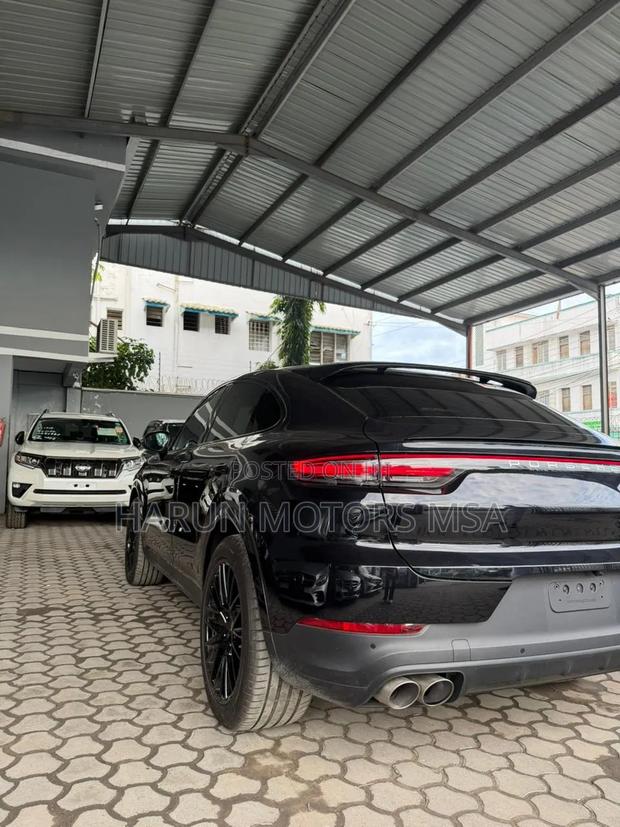 Porsche Cayenne 2020 Black
