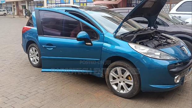 Peugeot 207 CC 1.6 VTi 2009 Blue