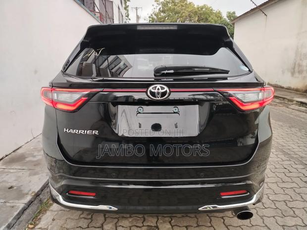 Toyota Harrier 2.0 Turbo 2019