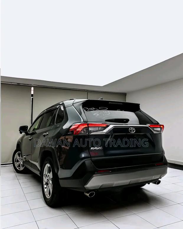 Toyota RAV4 2020 Gray