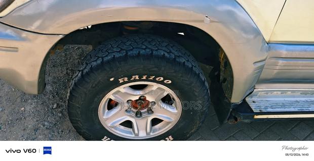 Toyota Land Cruiser Prado 1995 Silver