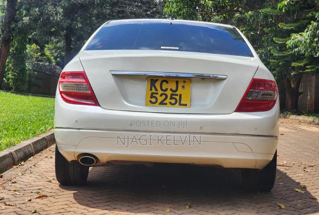 Mercedes-Benz C200 2010 White