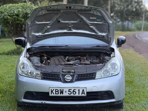 Nissan Wingroad 2006 Silver