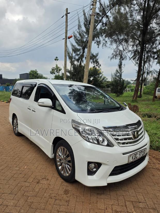 Toyota Alphard 2014 White