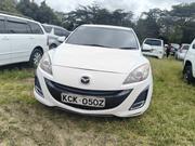 Mazda Axela 2009 White for sale