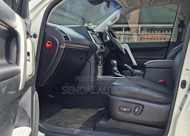 Toyota Land Cruiser Prado 2020 White