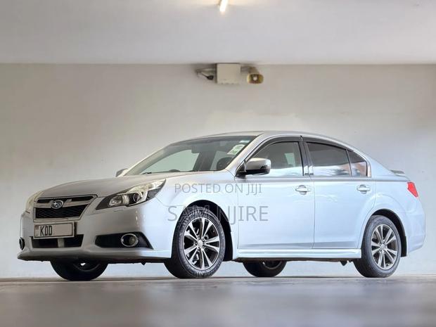 Subaru Legacy 2.5i Limited PZEV 4dr Sedan AWD (2.5L 4cyl CVT) 2014
