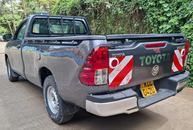 Toyota Hilux Revo Single Cab Deisel 2.4 RWD 2017 Gray
