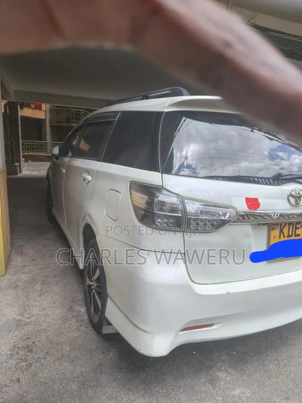 Toyota Wish 2014 White