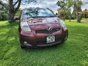 Toyota Vitz 1.3 AWD 3dr 2009 Maroon for sale