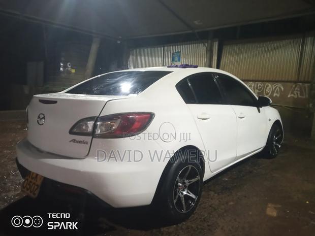 Mazda Axela 2011 White
