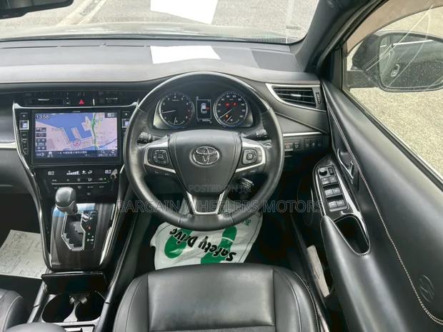 Toyota Harrier 2019 Black