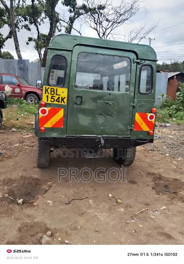 Land Rover Defender 2009 Green