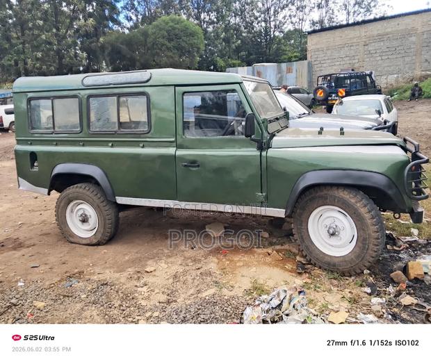 Land Rover Defender 2009 Green