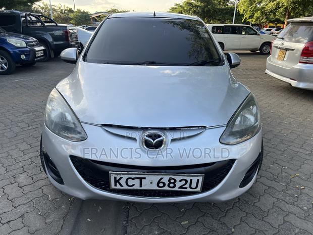 Mazda Demio 2012 Silver