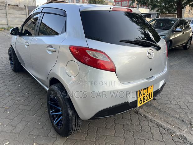 Mazda Demio 2012 Silver