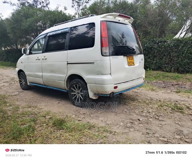 Toyota TownAce 2000 White