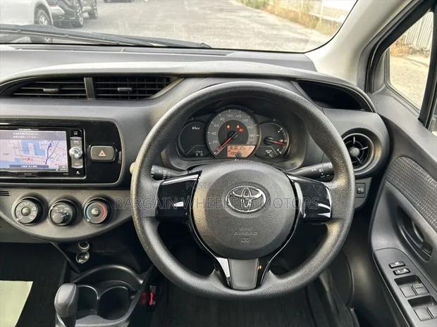 Toyota Vitz 2019 Pearl