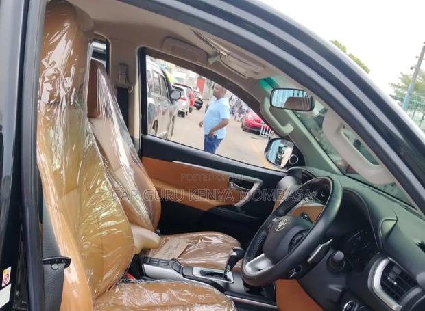 Toyota Fortuner 2019 Black