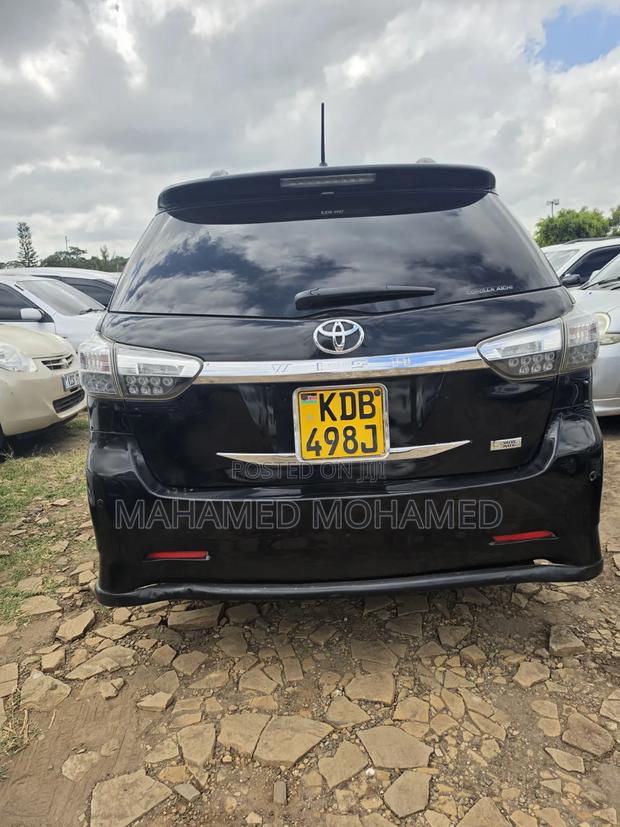 Toyota Wish 2013 Black