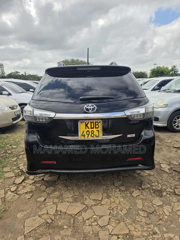 Toyota Wish 2013 Black