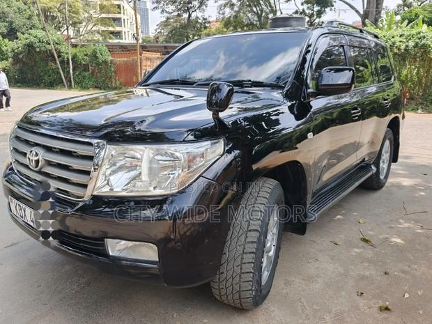 Toyota Land Cruiser 4.6 V8 GX 2010 Black