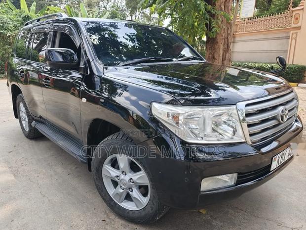 Toyota Land Cruiser 4.6 V8 GX 2010 Black