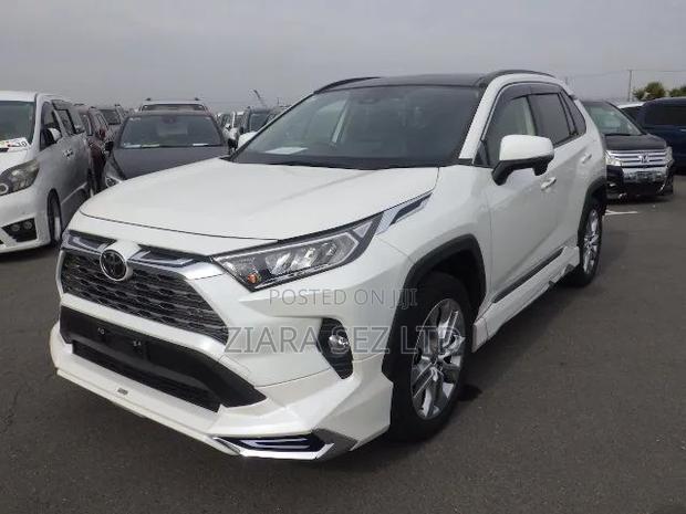 Toyota RAV4 2020 White
