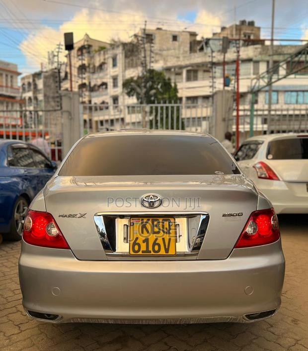 Toyota Mark X 2005 Silver