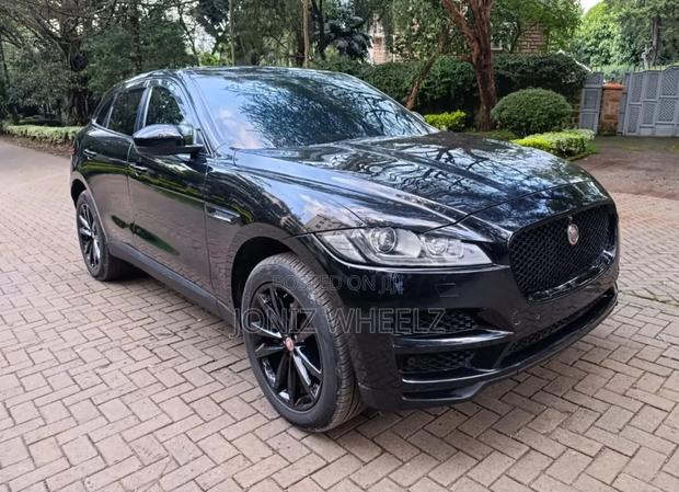 Jaguar F-Pace 20d R-Sport 2017 Black