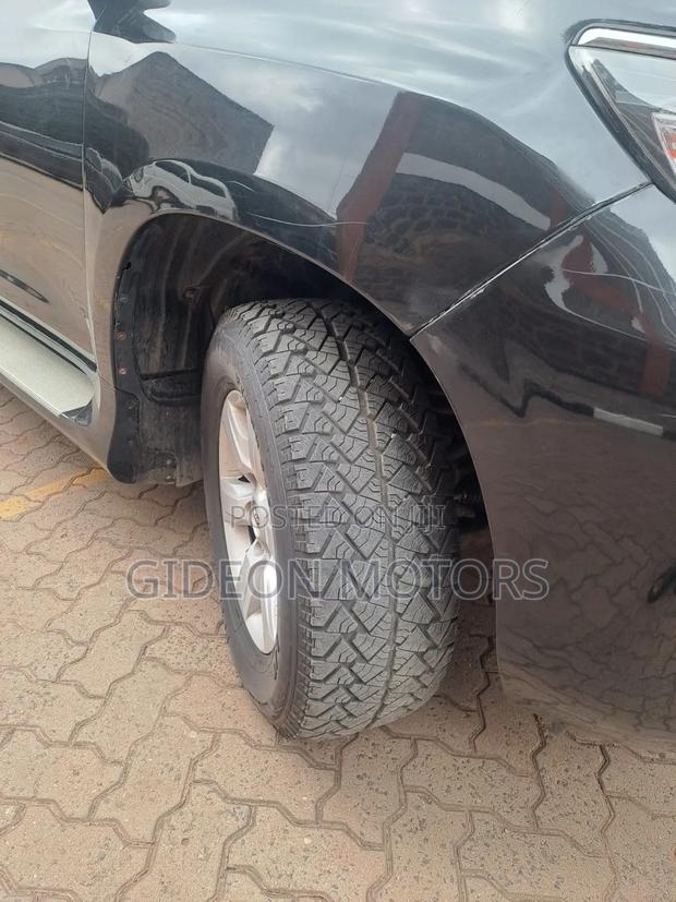 Toyota Land Cruiser Prado 2016 Black