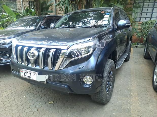 Toyota Land Cruiser Prado 2010 Black