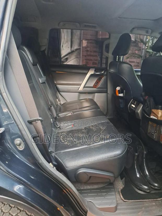 Toyota Land Cruiser Prado 2010 Black