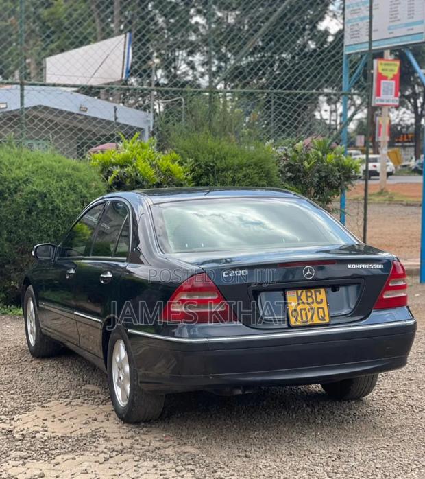 Mercedes-Benz C200 2004 Green
