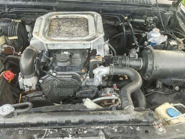 Nissan Hardbody 2011 Black