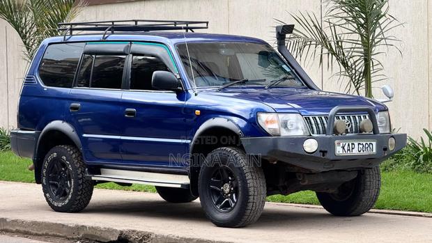 Toyota Land Cruiser Prado 2002 Blue