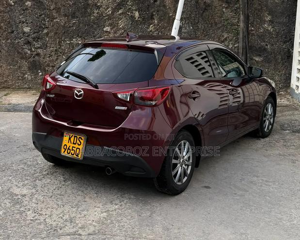 Mazda Demio 2017 Maroon