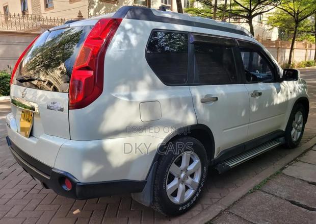 Nissan X-Trail 2010 White