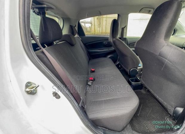 Toyota Vitz 1.0 FWD 5dr 2019 Pearl
