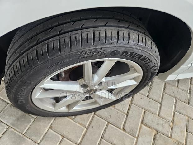 Audi Q2 2020 White