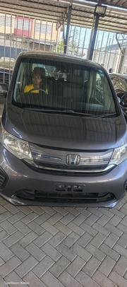 Honda Stepwgn 2019 Gray for sale